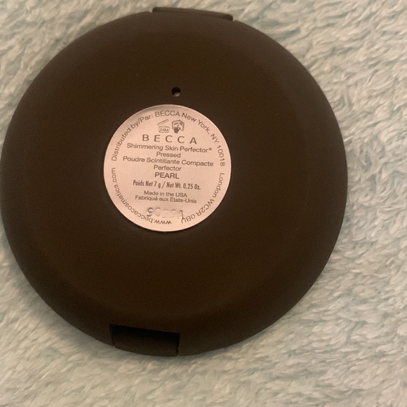 BECCA shimmering highlight powder Pearl new - Picture 5 of 8